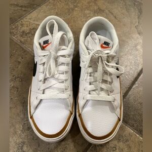 NIKE Women Court Legacy Sneakers 7